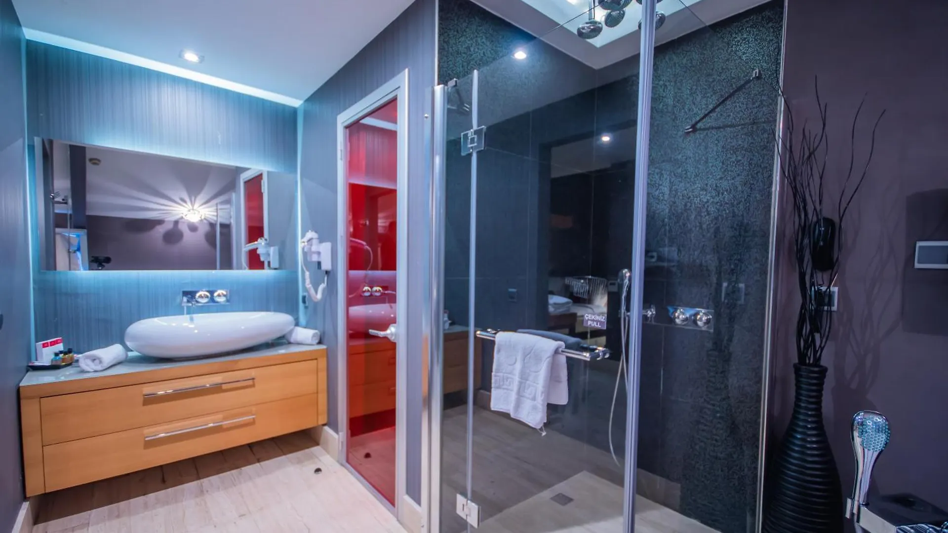 Vernazza Suites Istanbul